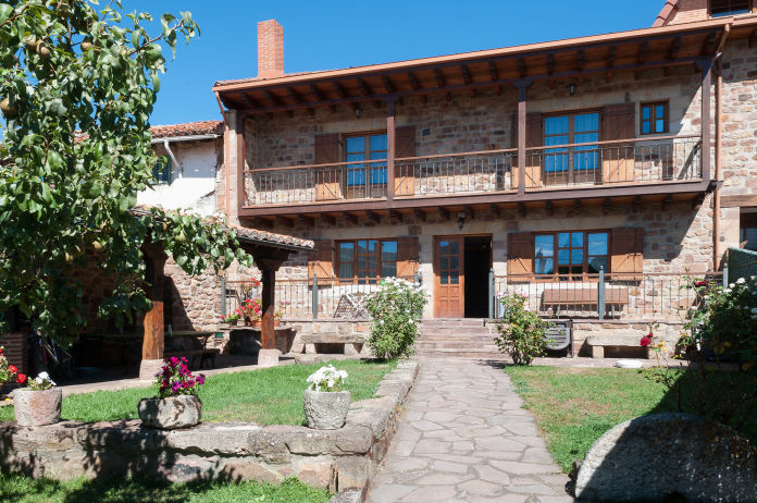 Casa Vielba y su jardín